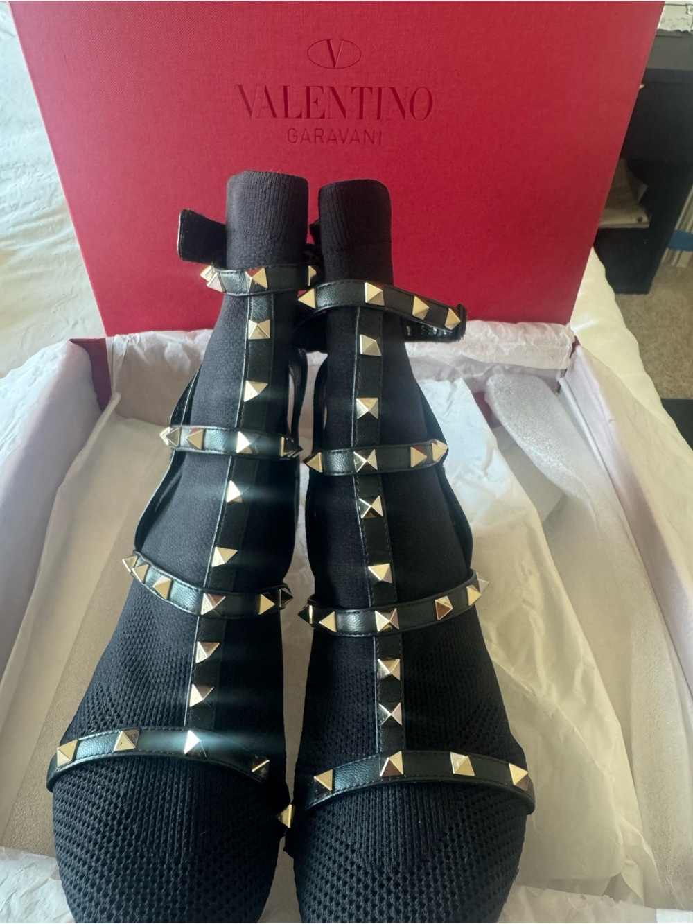 Valentino Black Leather and Knit Pointed-Toe Pumps